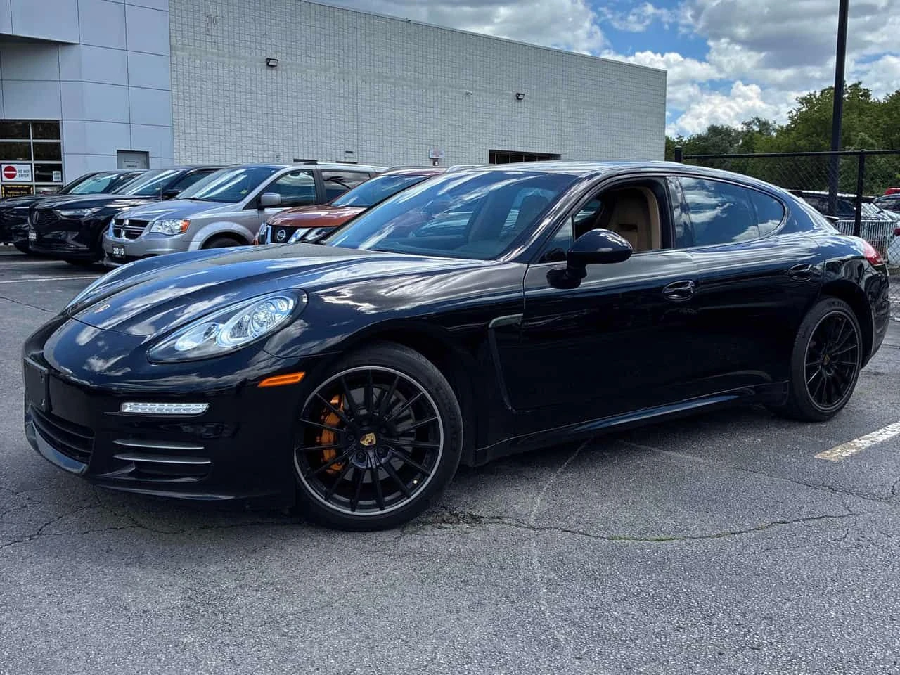 Porsche Panamera * 4dr HB 4 Edition * CARFAX * ЦЕНА ДО БГ, снимка 2 - Автомобили и джипове - 55014044