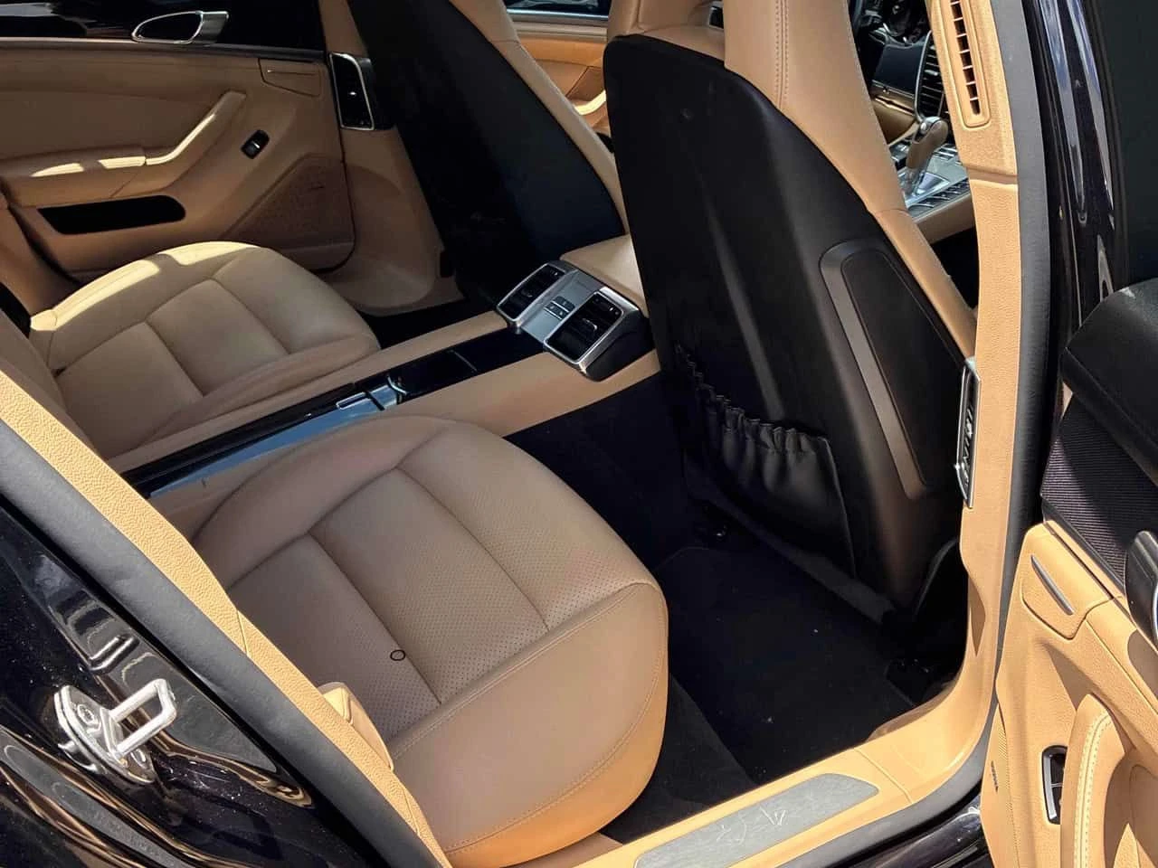 Porsche Panamera * 4dr HB 4 Edition * CARFAX * ЦЕНА ДО БГ, снимка 10 - Автомобили и джипове - 55014044
