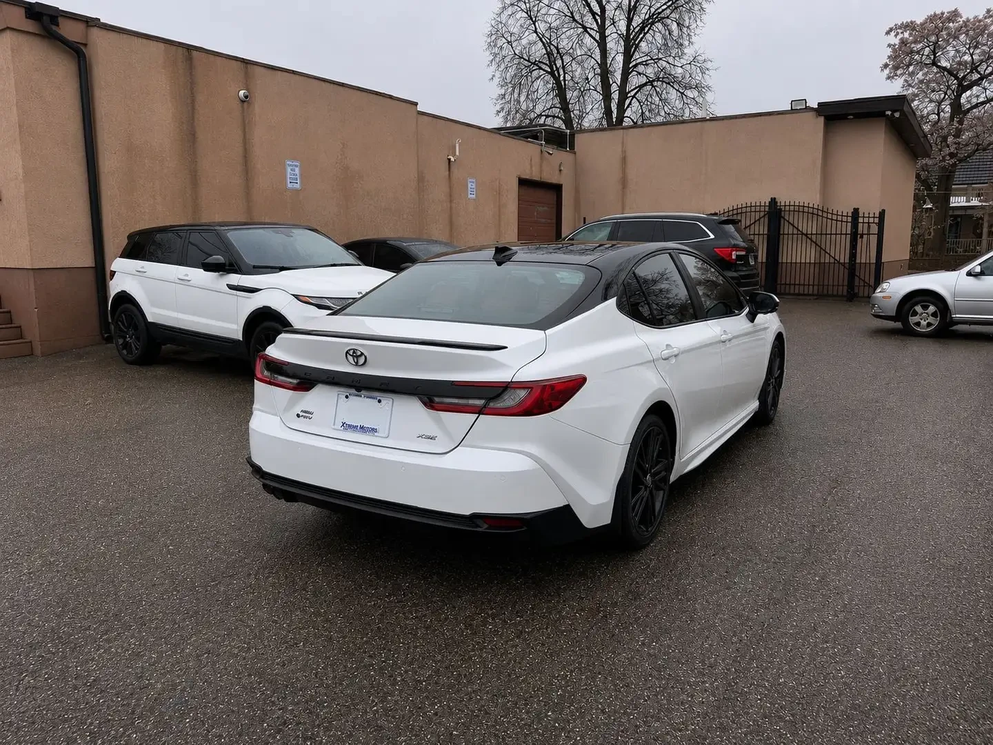 Toyota Camry XSE HYBRID AWD* DISTR* ПОДГРЕВ* ОБДУХ* FULL* , снимка 3 - Автомобили и джипове - 55050941
