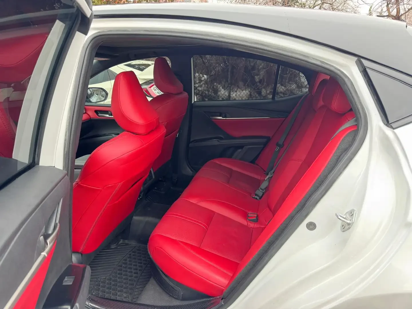 Toyota Camry XSE HYBRID AWD* DISTR* ПОДГРЕВ* ОБДУХ* FULL* , снимка 15 - Автомобили и джипове - 55050941