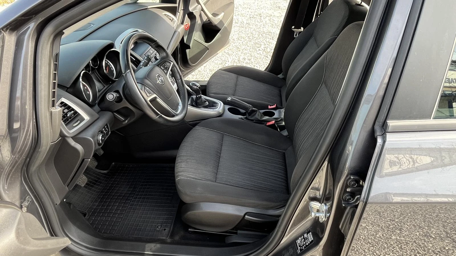 Opel Astra 1.4 i 16V 100, снимка 11 - Автомобили и джипове - 55106083