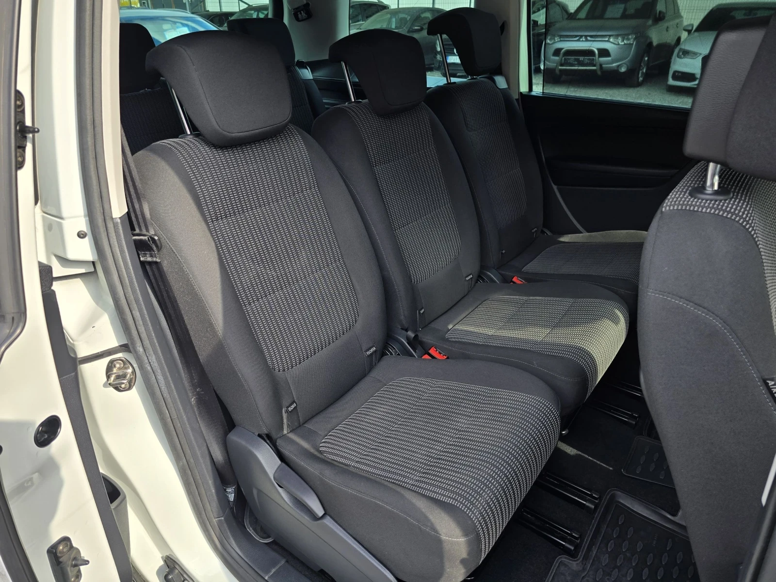 Seat Alhambra 2.0TDI NAVI. LED. XEN .7MEC, снимка 8 - Автомобили и джипове - 55107856
