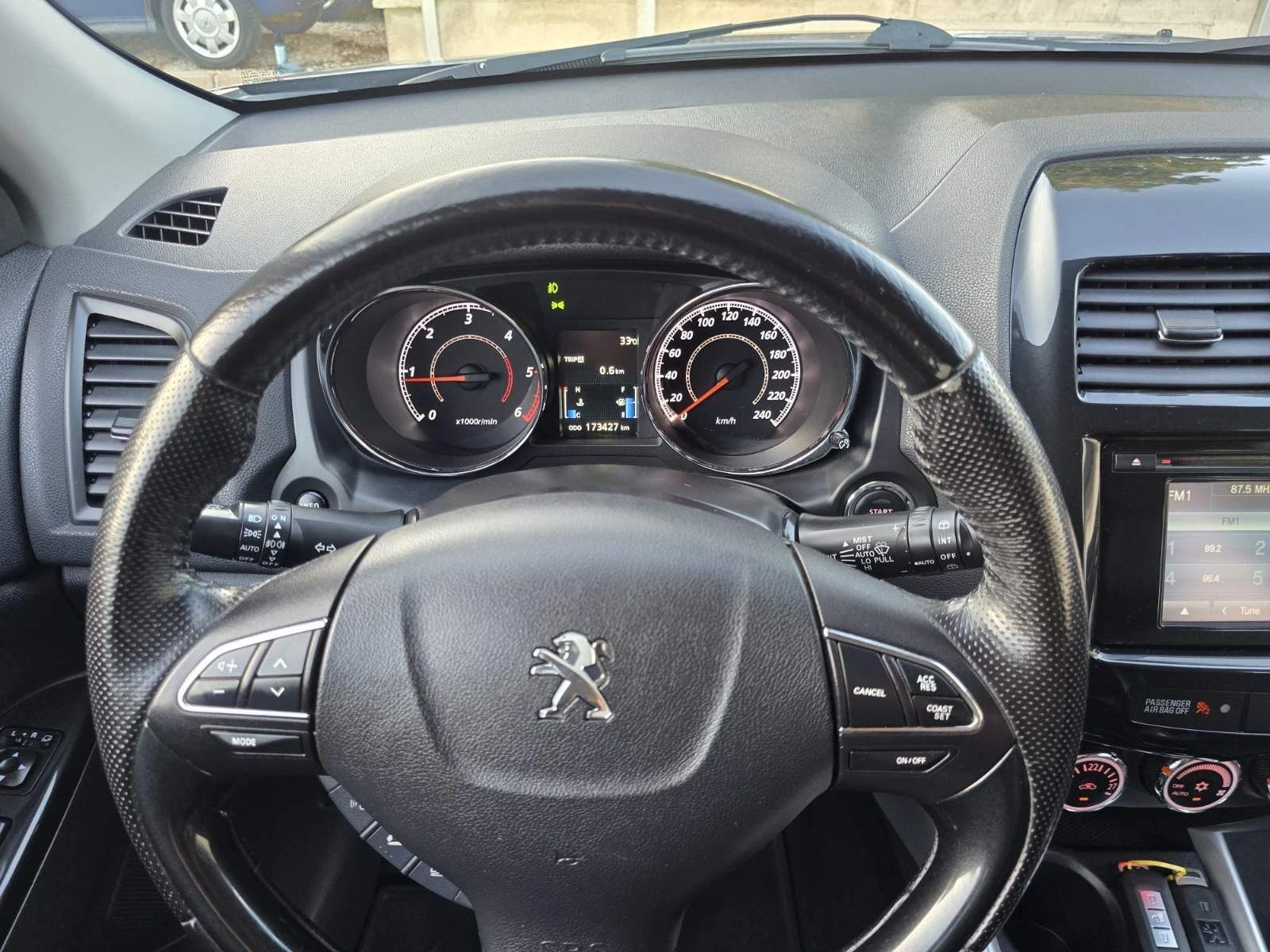 Peugeot 4008 1.6 HDI led kamera кожа, снимка 10 - Автомобили и джипове - 55107856
