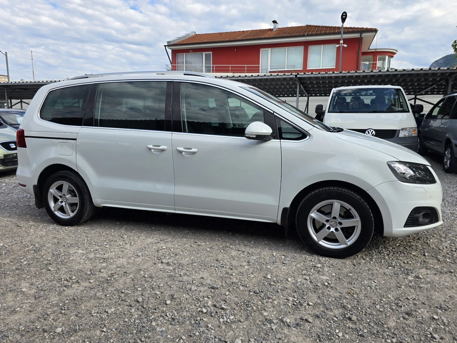 Seat Alhambra 2.0TDI NAVI. LED. XEN .7MEC, снимка 6 - Автомобили и джипове - 55107856