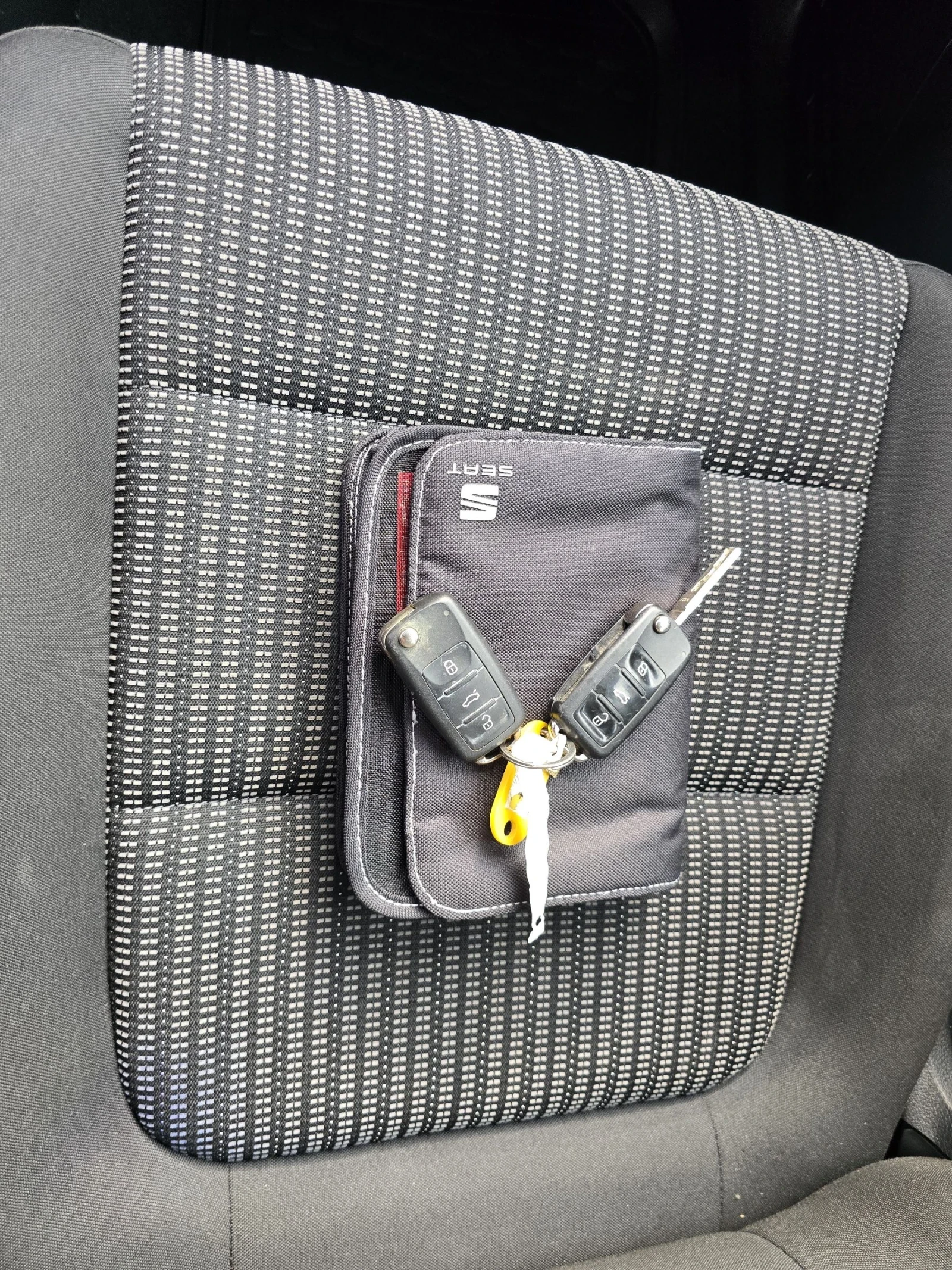 Seat Alhambra 2.0TDI NAVI. LED. XEN .7MEC, снимка 15 - Автомобили и джипове - 55107856