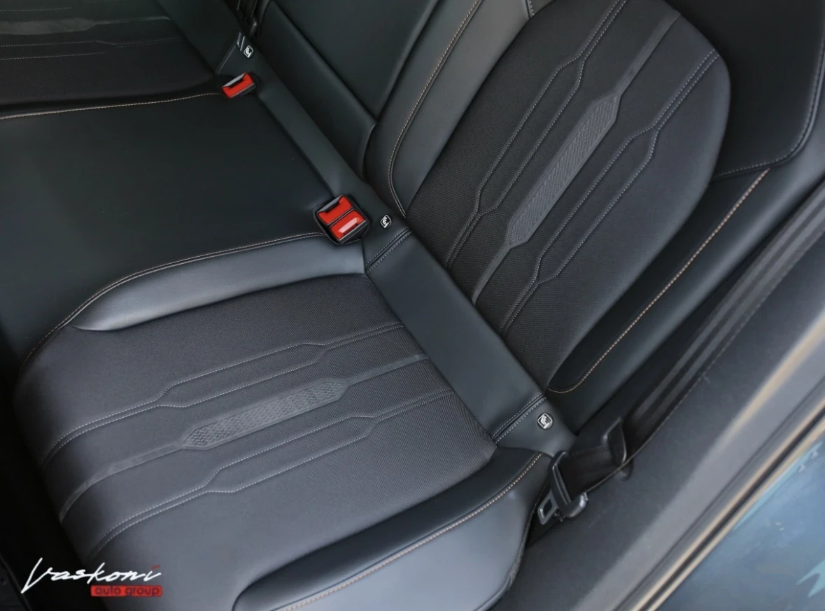 Cupra Formentor 2.0 TDI DSG 4Drive Panorama, снимка 16 - Автомобили и джипове - 55117321