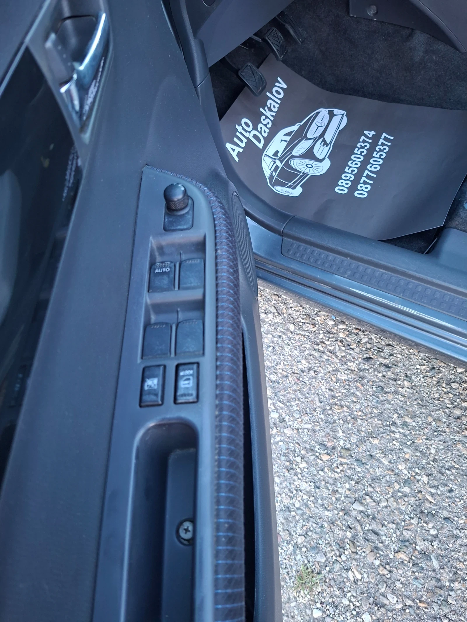 Suzuki Swift 1, 3 I 4x4, снимка 10 - Автомобили и джипове - 55334939