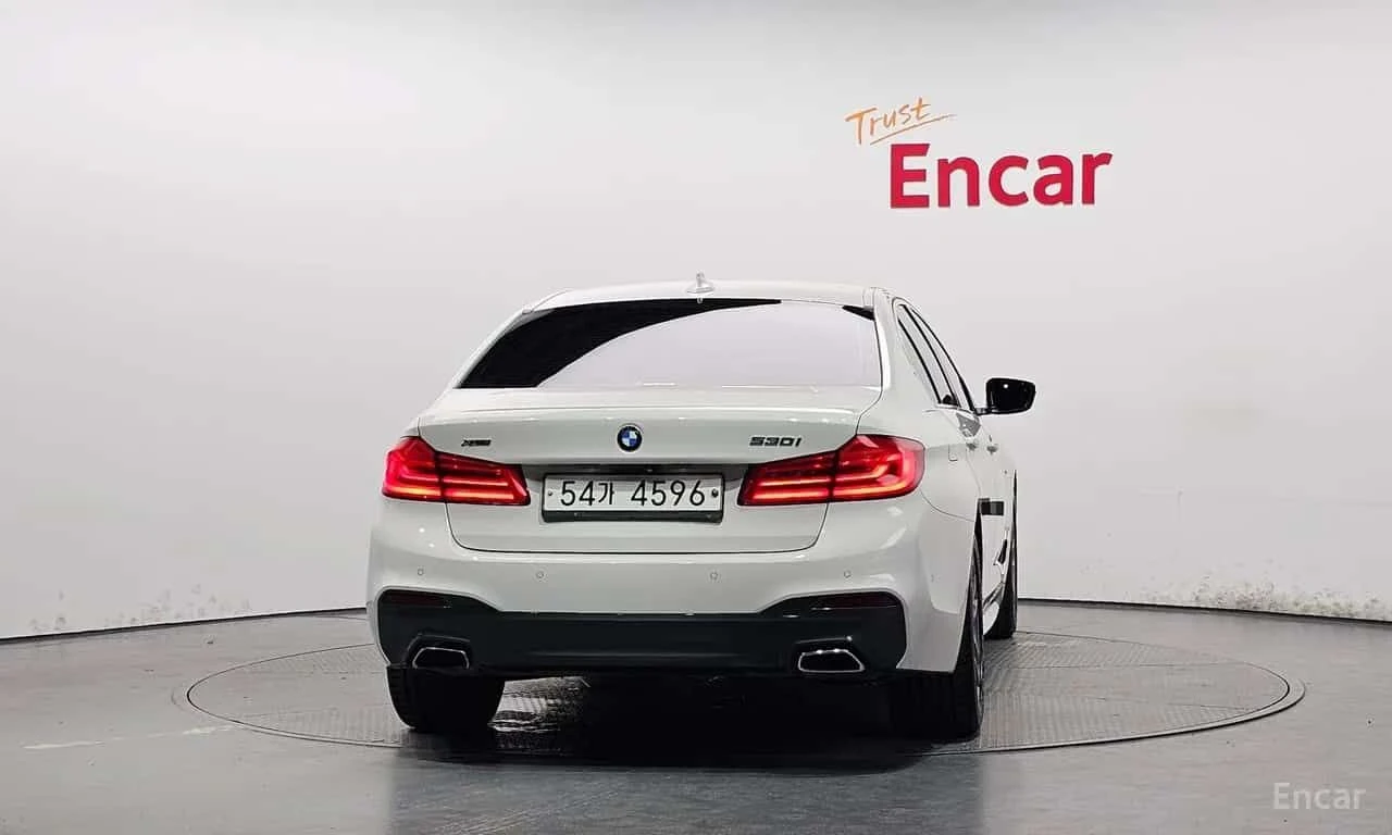 BMW 530 * 530i xDrive M Sport Package * CARFAX * ���� �� � | Mobile.bg � ����������� 4