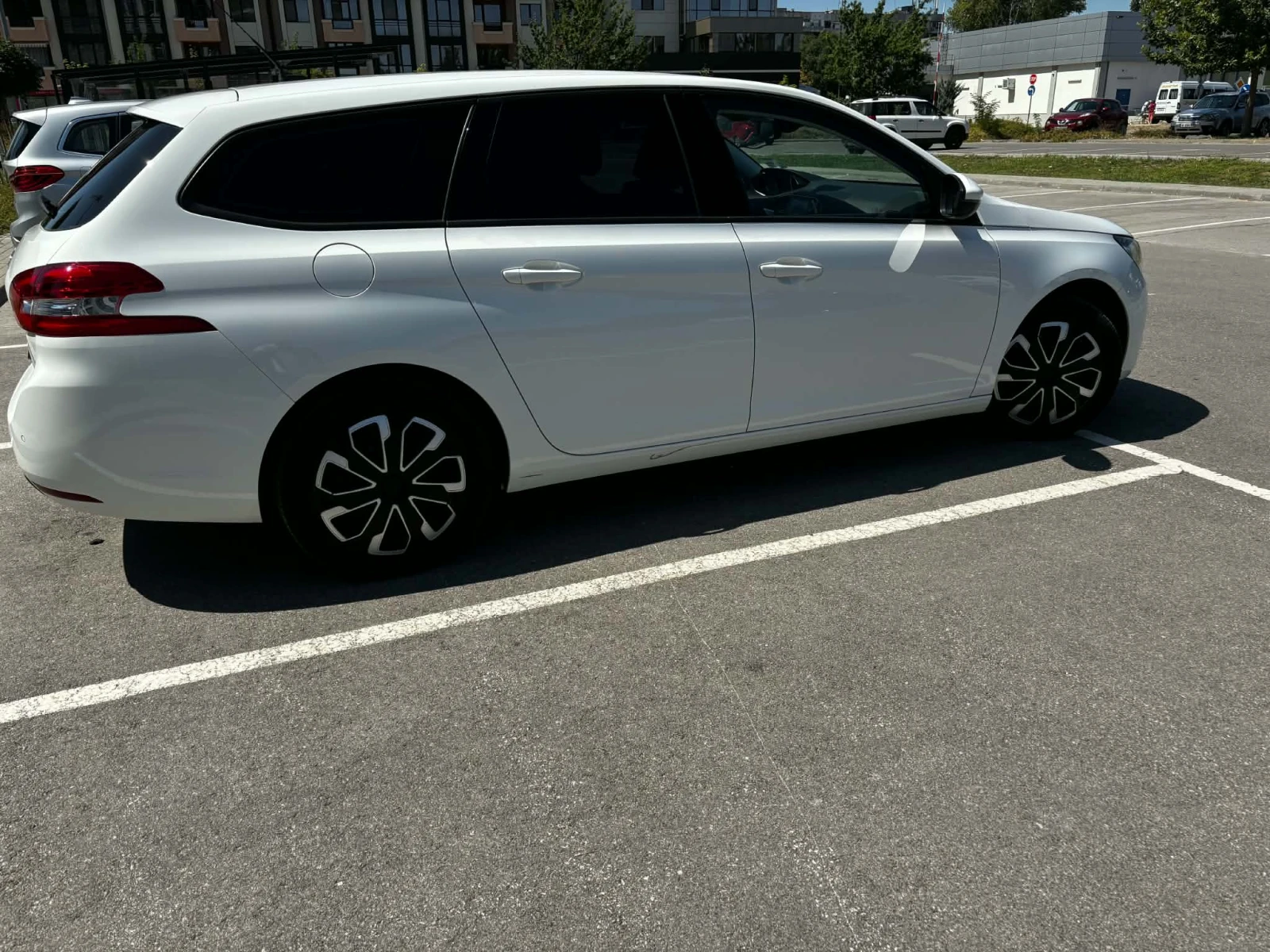Peugeot 308 1.2, снимка 4 - Автомобили и джипове - 55627318