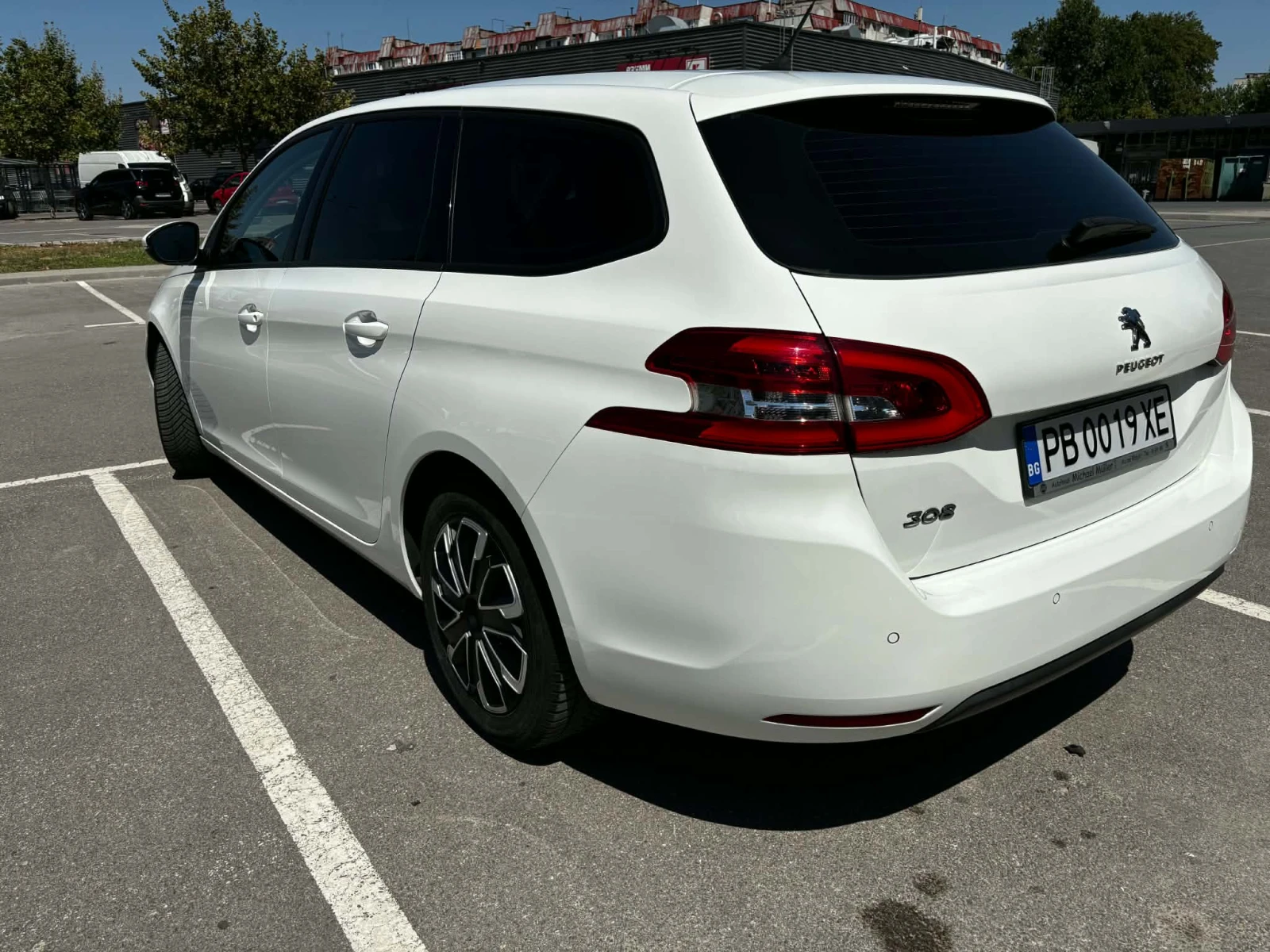 Peugeot 308 1.2, снимка 6 - Автомобили и джипове - 55627318