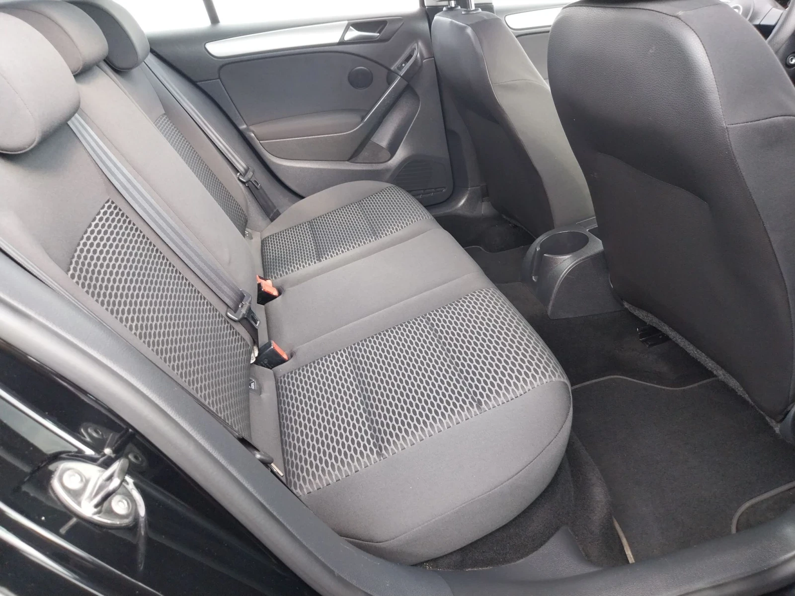 VW Golf 1.6 TDI | Mobile.bg � ����������� 13
