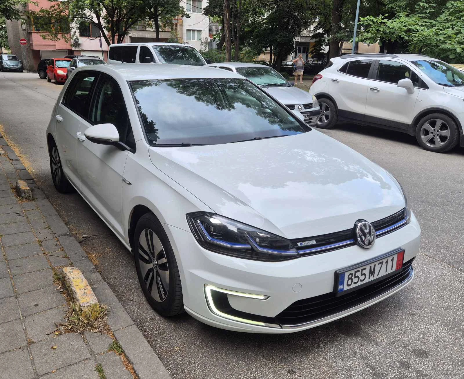 VW Golf e-Golf 36 kW Luxury, снимка 7 - Автомобили и джипове - 55659546