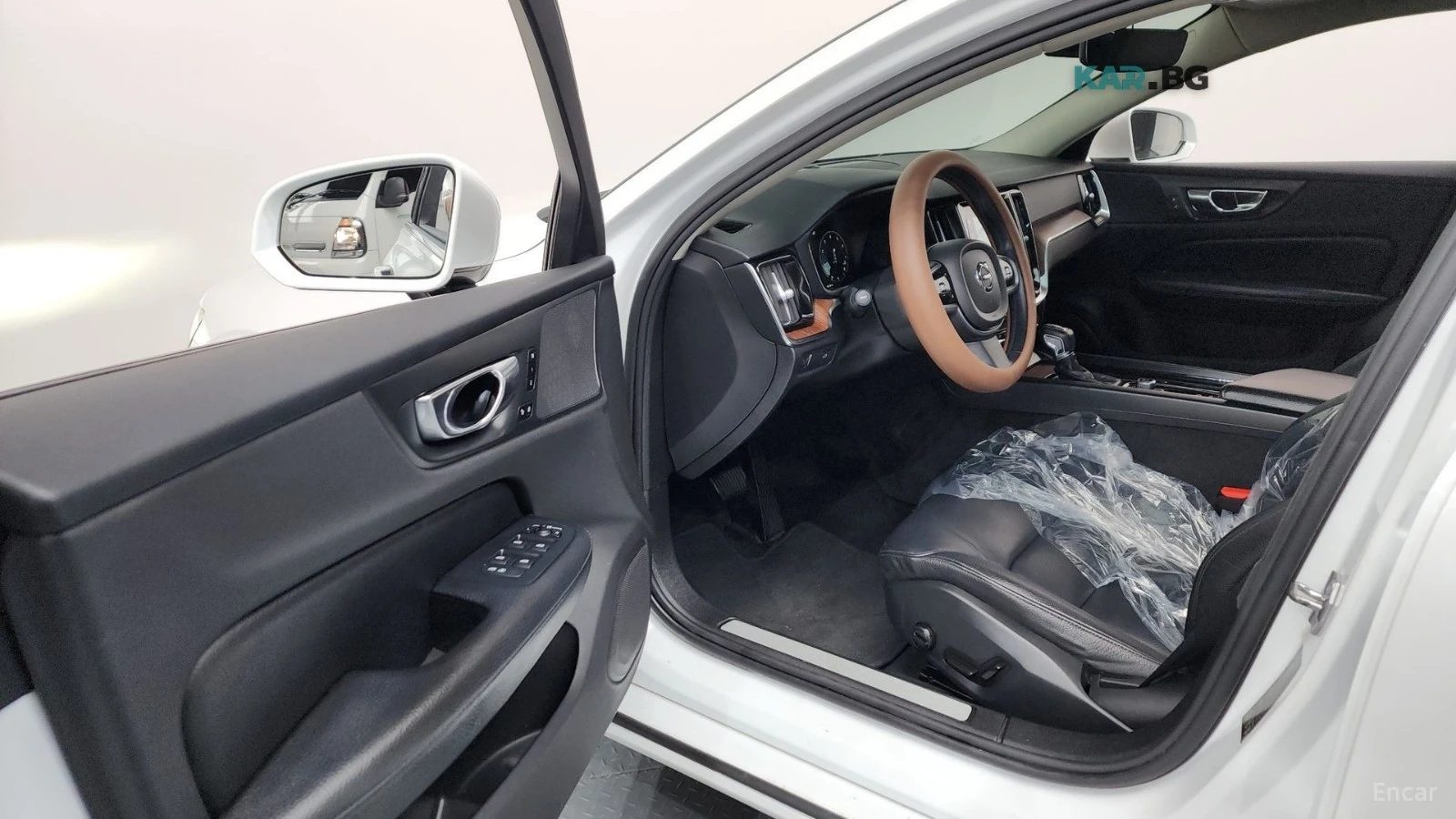 Volvo S60 T5* MOMENTUM* DISTRONIC* КАМЕРА* ХЕДЪП* ПОДГРЕВ* , снимка 8 - Автомобили и джипове - 55694125
