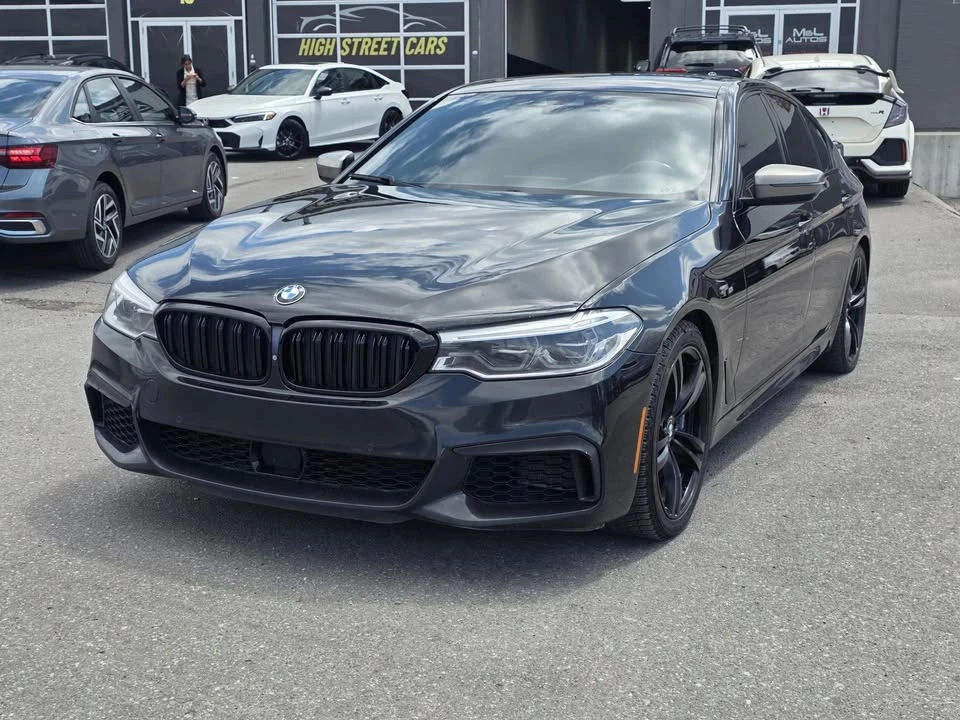 BMW 550 M550i xDrive* 360  камера* Head-Up* АВТОКРЕДИТ* 