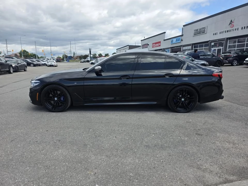 BMW 550 M550i xDrive* 360  камера* Head-Up* АВТОКРЕДИТ* , снимка 2 - Автомобили и джипове - 55724206