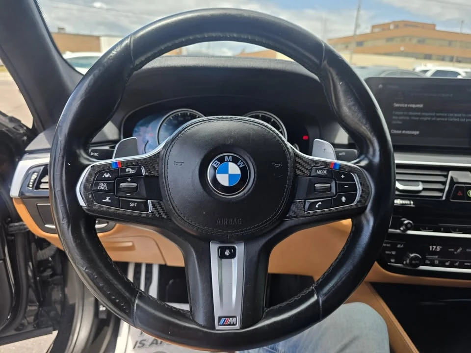 BMW 550 M550i xDrive* 360  камера* Head-Up* АВТОКРЕДИТ* , снимка 10 - Автомобили и джипове - 55724206