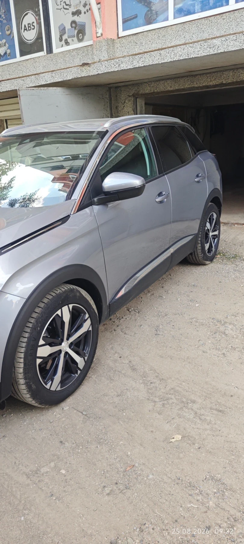 Peugeot 3008 Allure, снимка 2 - Автомобили и джипове - 55796824