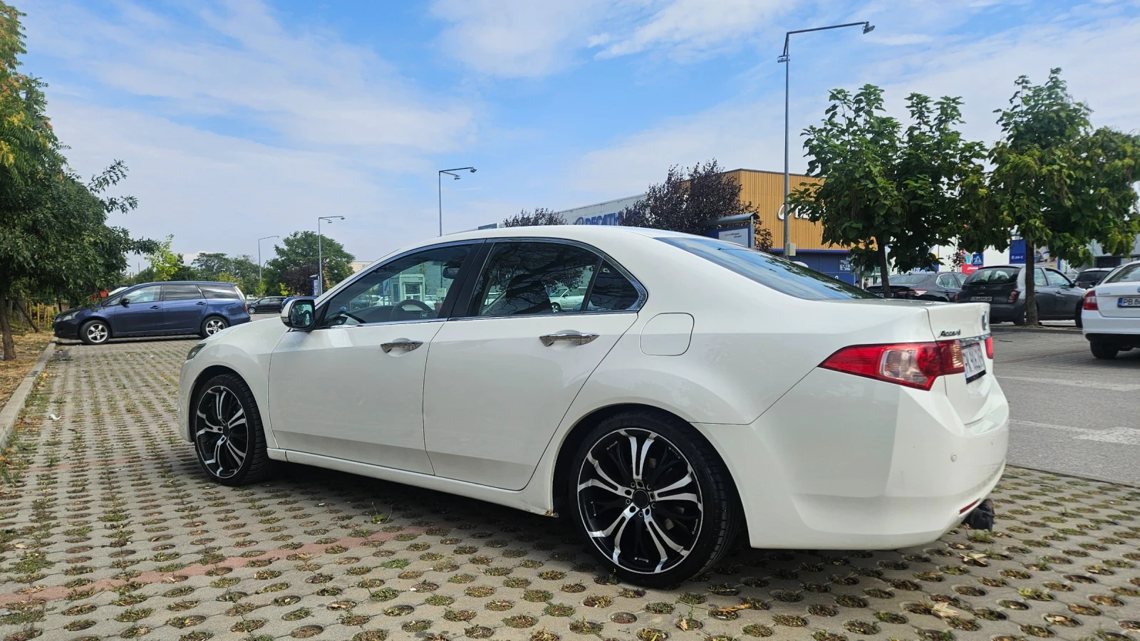 Honda Accord, снимка 2 - Автомобили и джипове - 56038560