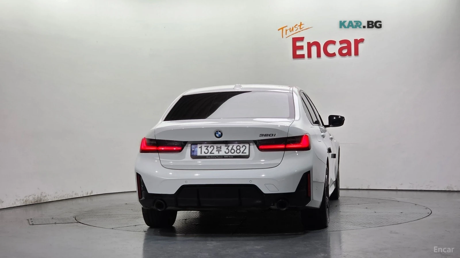 BMW 320 MSPORT* LASER* DISTRONIC* КАМЕРА* ХЕДЪП* ПОДГРЕВ* , снимка 4 - Автомобили и джипове - 56072881