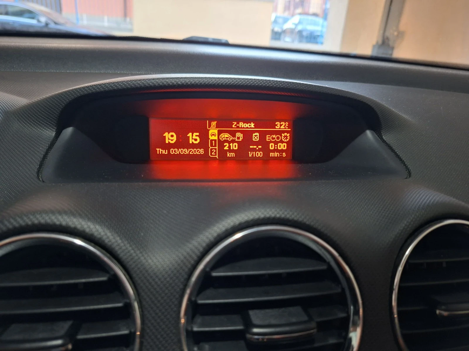 Peugeot 308 SW, снимка 13 - Автомобили и джипове - 56074159