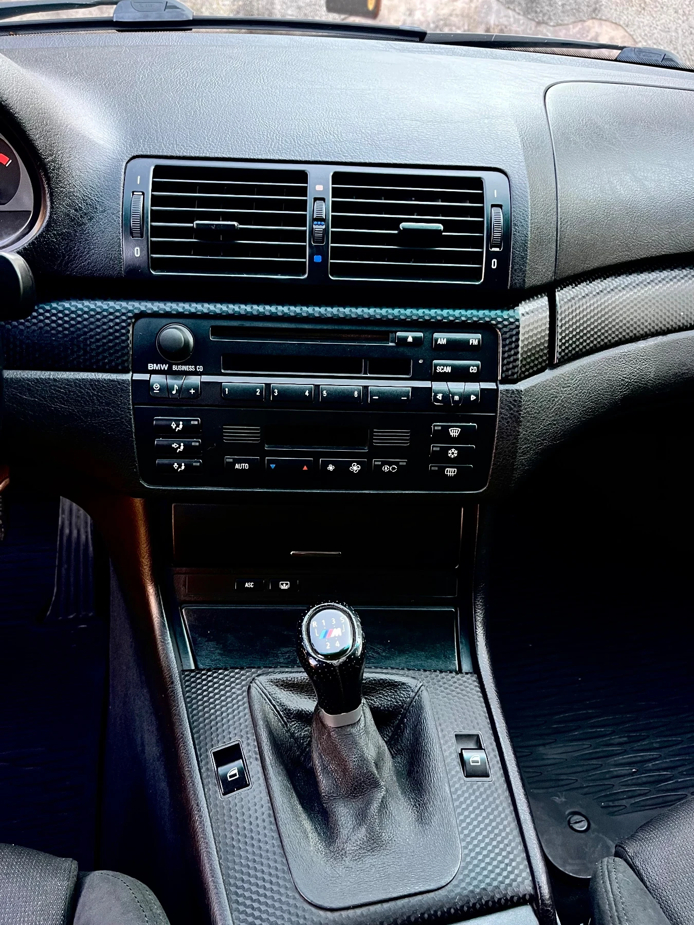 BMW 320, снимка 11 - Автомобили и джипове - 56118223