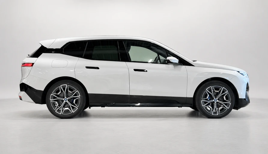 BMW iX M50 xDrive50, снимка 4 - Автомобили и джипове - 56578576