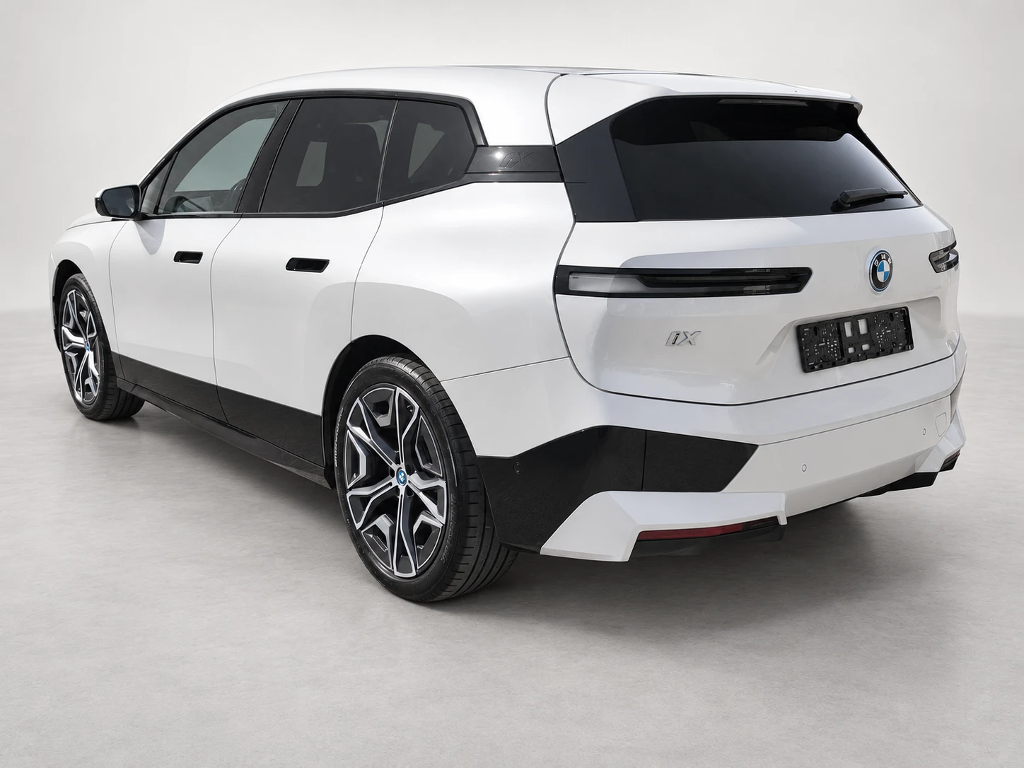 BMW iX M50 xDrive50 | Mobile.bg � ����������� 7