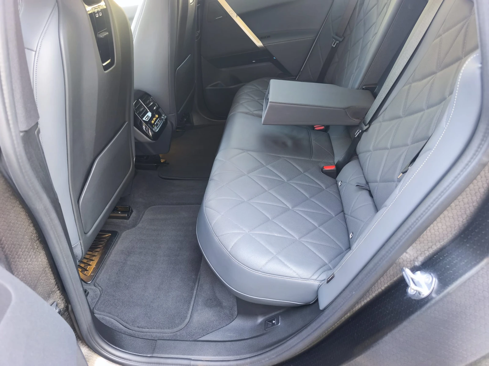 BMW iX M50 xDrive50, снимка 12 - Автомобили и джипове - 56578576