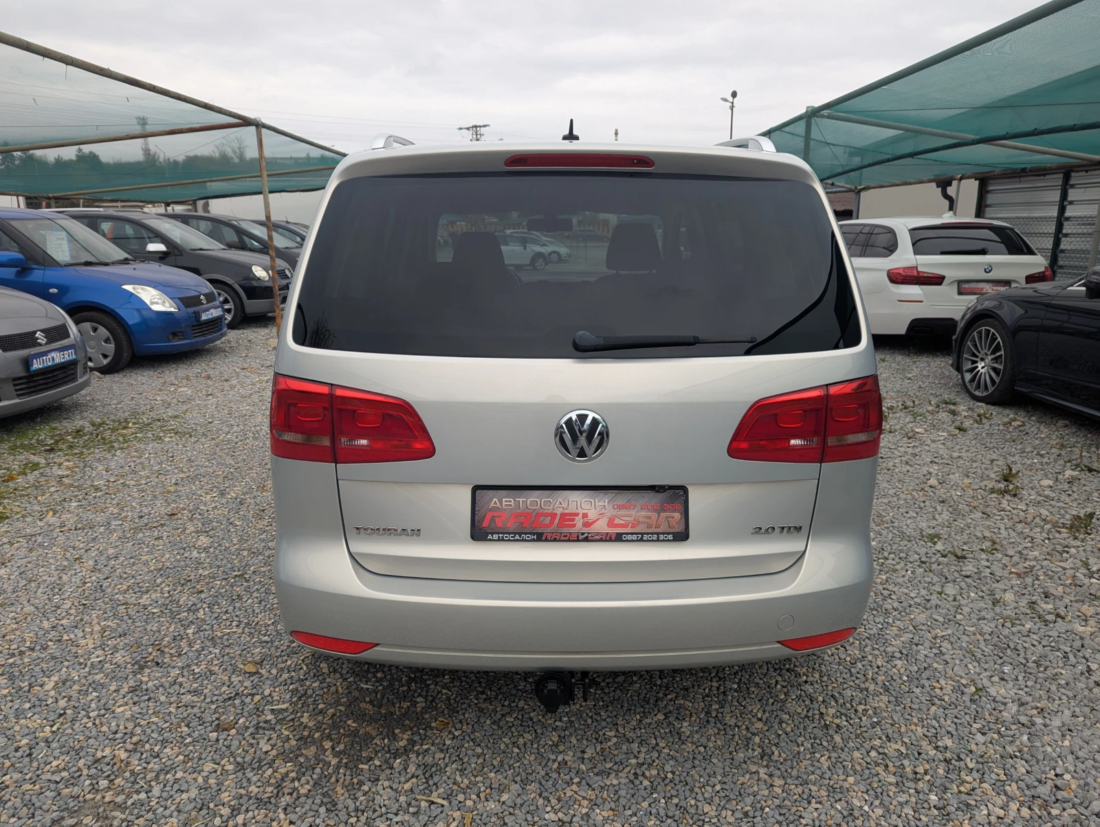 VW Touran 2.0TDi Автоматик/Android/Камера/Климатроник, снимка 4 - Автомобили и джипове - 56740158