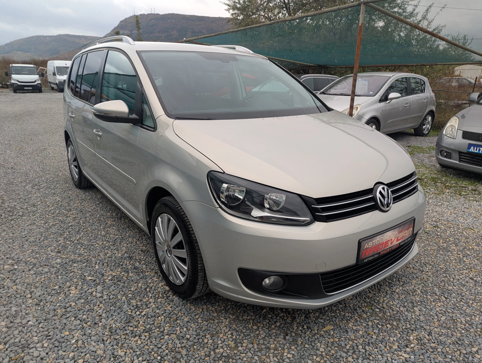 VW Touran 2.0TDi Автоматик/Android/Камера/Климатроник, снимка 8 - Автомобили и джипове - 56740158