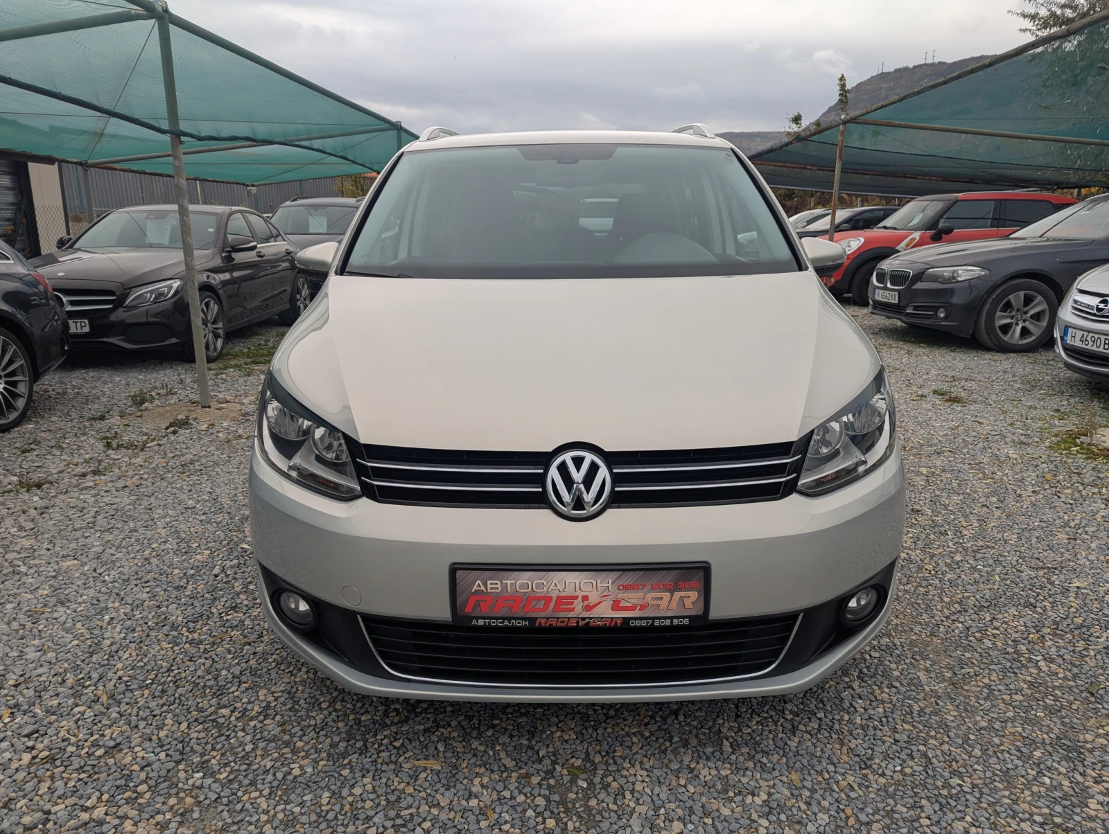 VW Touran 2.0TDi Автоматик/Android/Камера/Климатроник, снимка 9 - Автомобили и джипове - 56740158