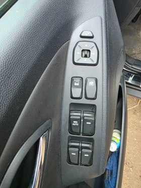 Hyundai IX35 2.0 Crdi 185 к.с., 4Х4 , Атомат, снимка 9