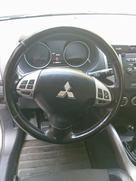 Mitsubishi Outlander 2D-ID 4WD - 4500 € - 54942242 12