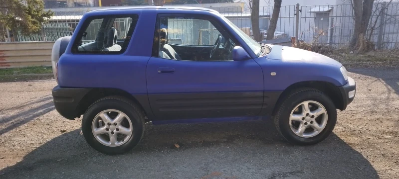 Toyota Rav4 2.0i, снимка 5 - Автомобили и джипове - 49280645