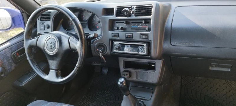 Toyota Rav4 2.0i, снимка 6 - Автомобили и джипове - 49280645