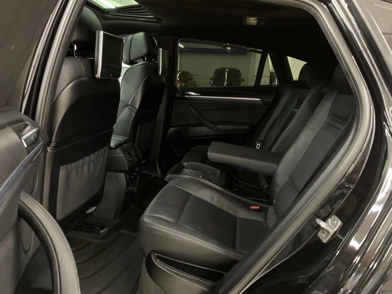 BMW X6 4.0d #SoftClose#TV#HUD#CAMERA#KeyLess#PODGREV#, снимка 13 - Автомобили и джипове - 51240545