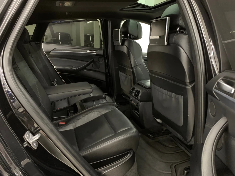 BMW X6 4.0d #SoftClose#TV#HUD#CAMERA#KeyLess#PODGREV#, снимка 14 - Автомобили и джипове - 51240545