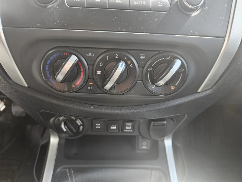 Nissan Navara 2.3 dCi, снимка 10 - Автомобили и джипове - 51441984