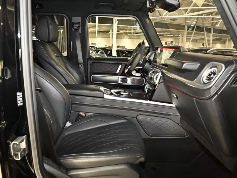 Mercedes-Benz G 63 AMG EXCLUSIVE/585HP/MASSAGE/MEMO/BURM/360/AHK/581g, снимка 10 - Автомобили и джипове - 52391229