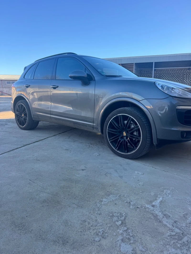 Porsche Cayenne 4.2, снимка 4 - Автомобили и джипове - 52933429