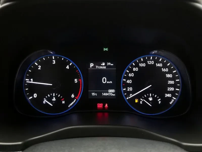 Hyundai Kona 1.6Т, снимка 8 - Автомобили и джипове - 54253042