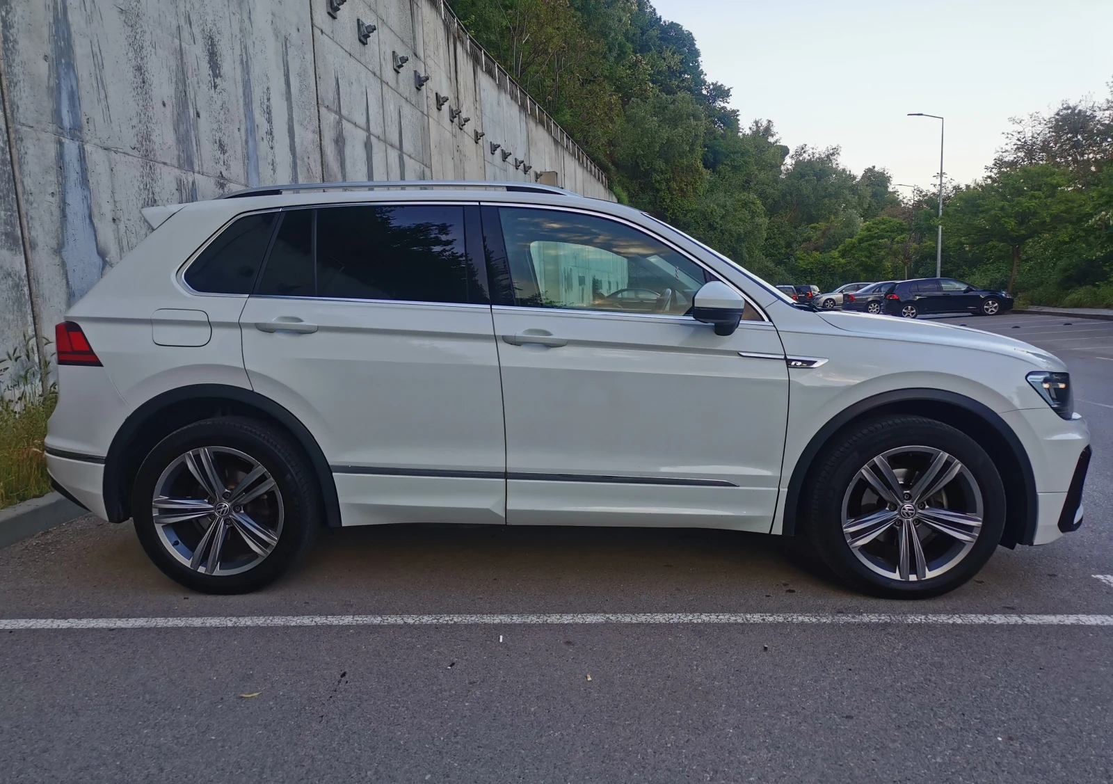 VW Tiguan R-Line 2.0TDI 150кc /Digital/DSG/4Motion - изображение 8
