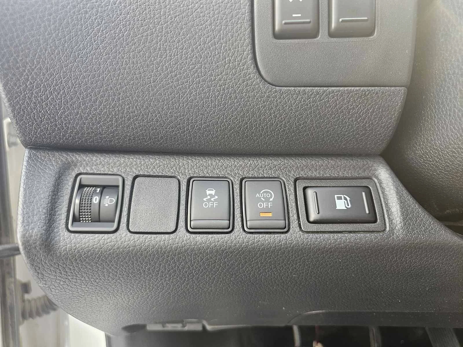 Nissan Navara 2.3 dCi - изображение 9
