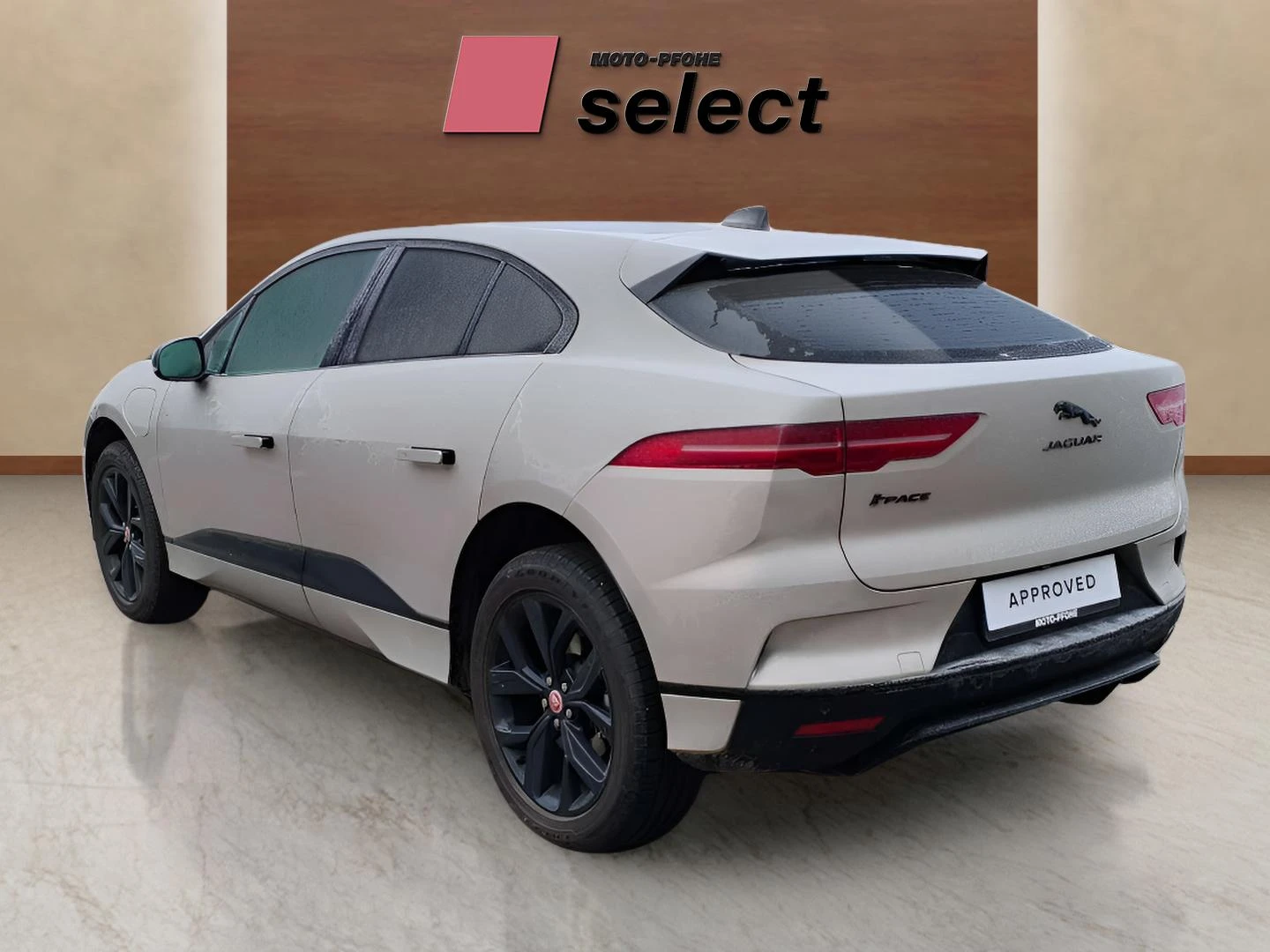 Jaguar I-Pace 90 kWh - изображение 7