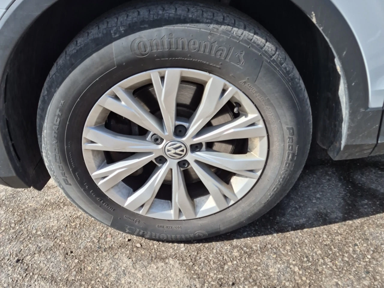 VW Tiguan * TRENDLINE* CARFAX* 2 КЛЮЧА* , снимка 7 - Автомобили и джипове - 53815331