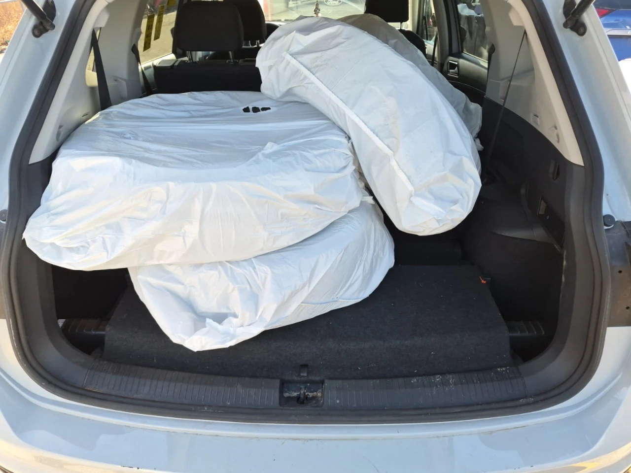 VW Tiguan * TRENDLINE* CARFAX* 2 КЛЮЧА* , снимка 12 - Автомобили и джипове - 53815331