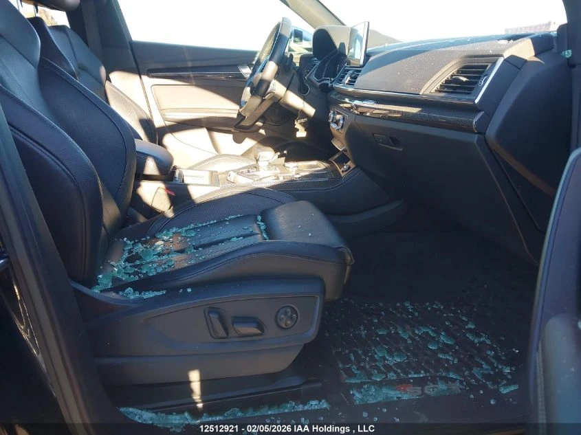 Audi SQ5 TECHNIK* DISTRONIC* ПОДГРЕВ* КАМЕРИ, снимка 9 - Автомобили и джипове - 53849079