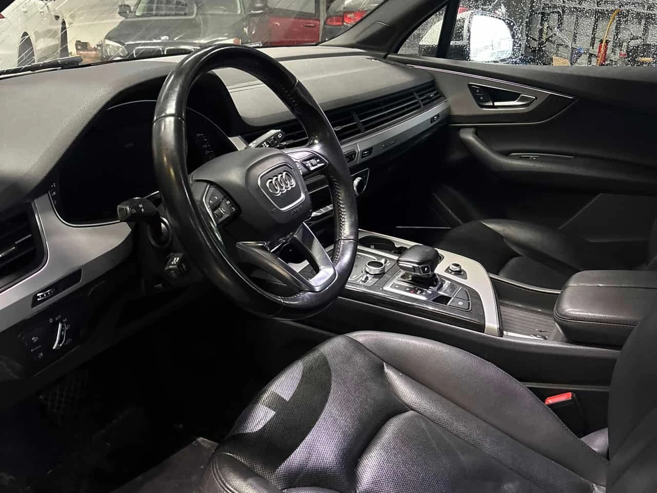 Audi Q7 * 3.0T Technik * ОБДУХВАНЕ* B&O* НА ВЪЗДУХ* , снимка 5 - Автомобили и джипове - 54492673