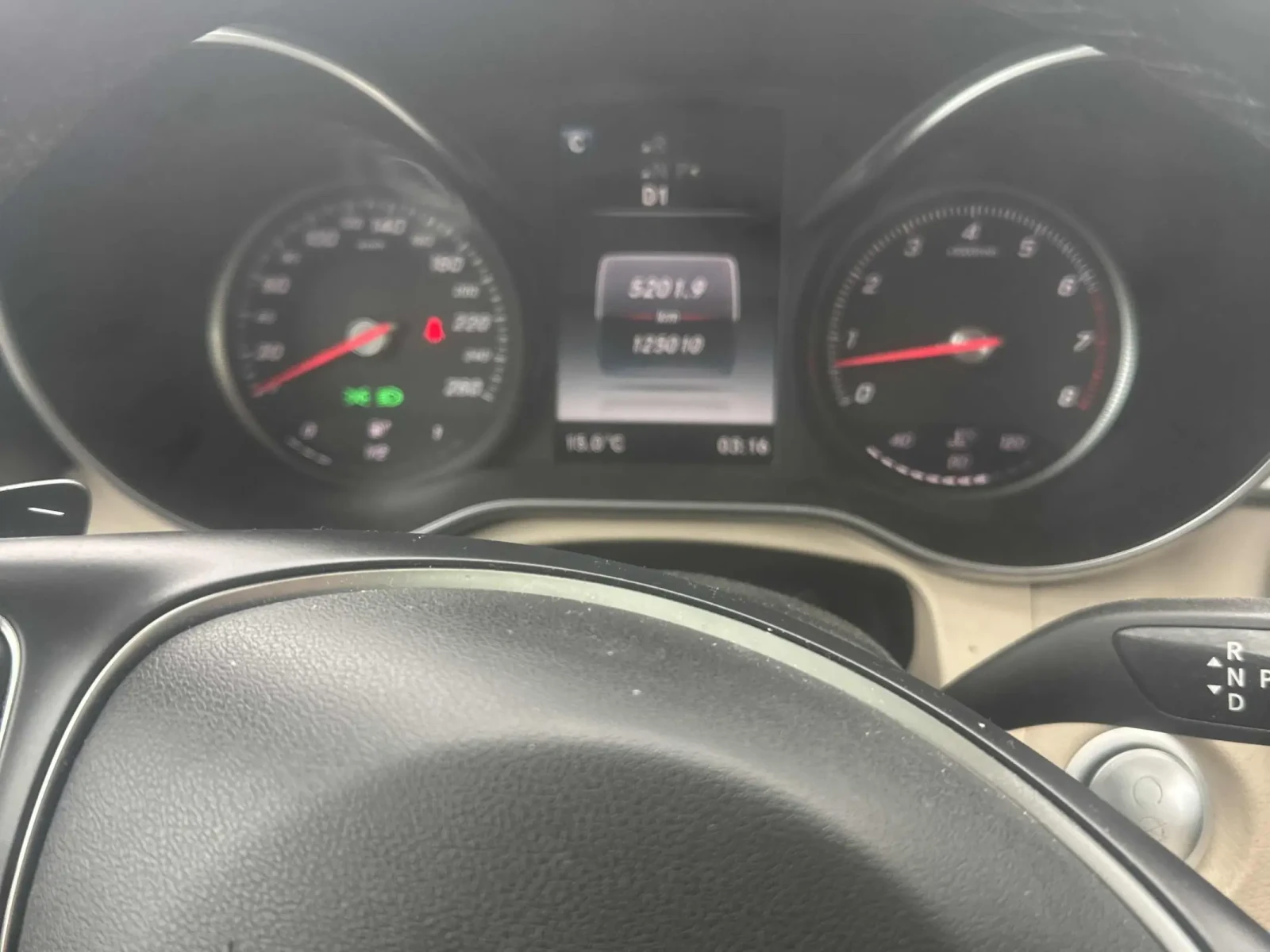 Mercedes-Benz GLC 300 ПАНОРАМА * ПОДГРЕВИ * CARFAX * АВТО КРЕДИТ * , снимка 7 - Автомобили и джипове - 54983478