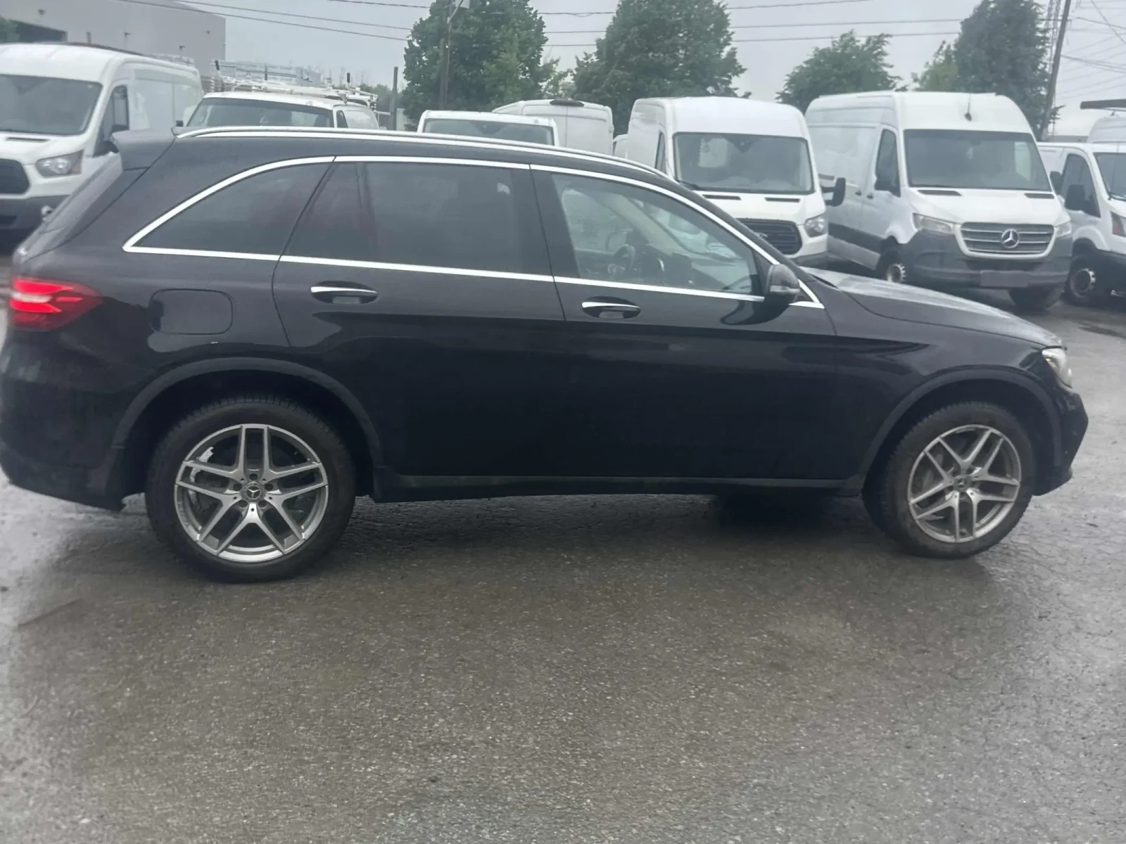 Mercedes-Benz GLC 300 ПАНОРАМА * ПОДГРЕВИ * CARFAX * АВТО КРЕДИТ * , снимка 4 - Автомобили и джипове - 54983478
